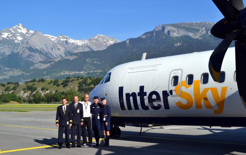 The first flight of InterSky took place on 25 March 2002.